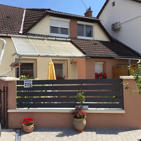 In - Balaton 18978 Balatonkenese