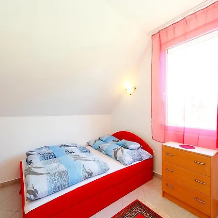 In - Balaton 18978 Apartman *