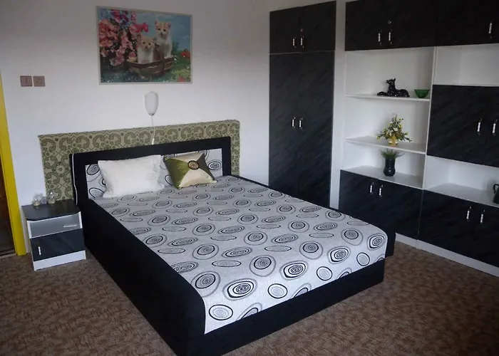 In - Balaton 18978 Apartman Balatonkenese