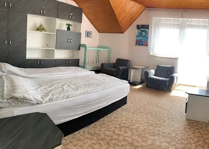 In - Balaton 18978 Apartman Balatonkenese